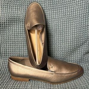 Liz Claiborne memory foam Size 8M. NWT
